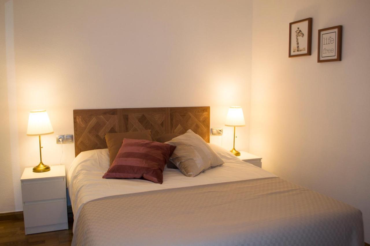 Apartamenticos Torrenueva I Zaragoza Buitenkant foto