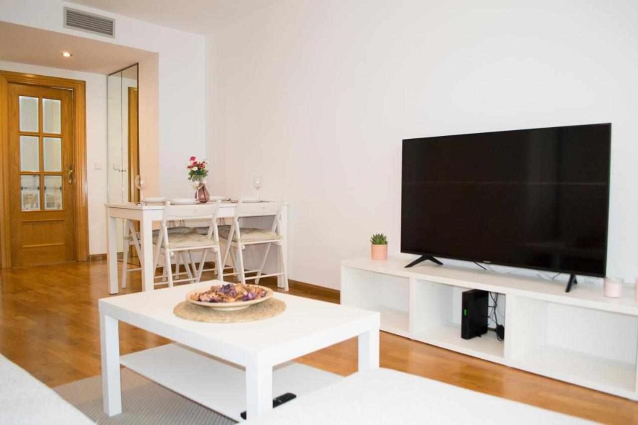 Apartamenticos Torrenueva I Zaragoza Buitenkant foto
